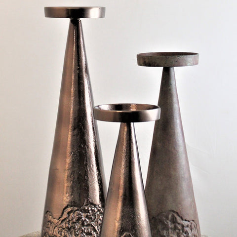 3710_Medium_Windsor_Patina_Aluminium_Pillar_Holder_D