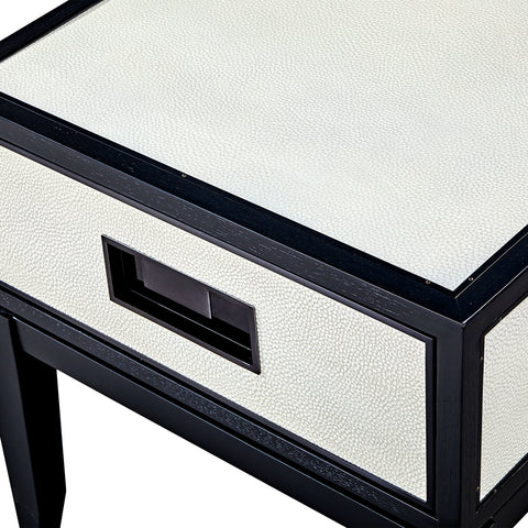 DG-25433-Andorra-Lamp-table-shot