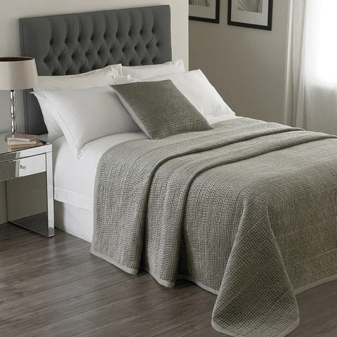 brooklands_bedspread_silver_1