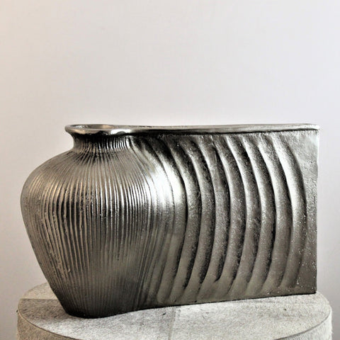 3701_Long_Ribbed_Aged_Brass_Aluminium_Vase_E