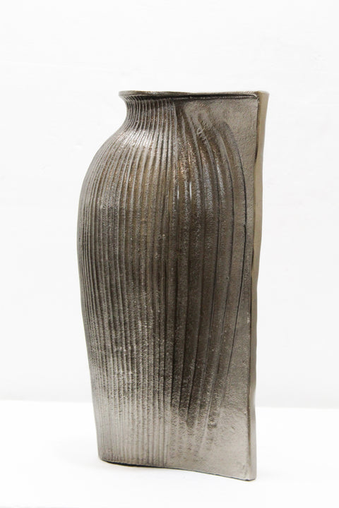 3703- Ribbed Aged Brass Aluminium Vase Large 2