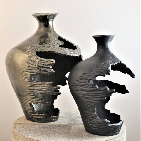 3704_Matte_Black_Aluminium_Vase_E