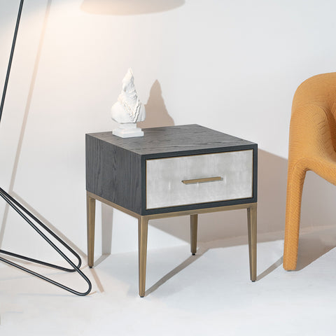 AURELIA_SIDE_TABLE_1