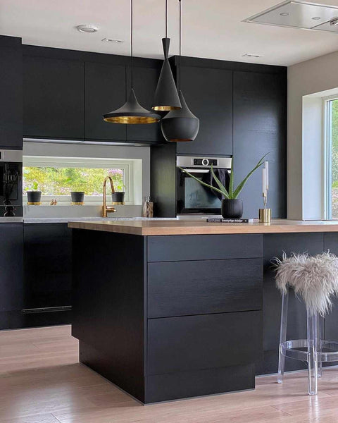 Dash - Triangle Pendant Light - Black